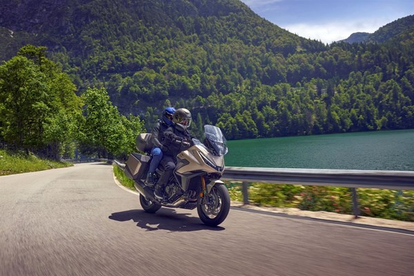 Honda NT1100 (Matt Warm Ash Metallic) - Bild 5