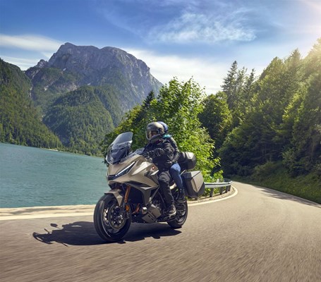 Honda NT1100 (Matt Warm Ash Metallic) - Bild 6