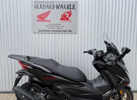 Gebrauchtmotorrad Honda Forza 125 Special Edition - Bild 1