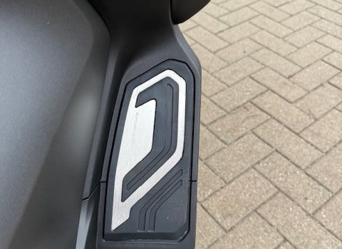 Gebrauchtmotorrad Honda Forza 125 Special Edition - Bild 10