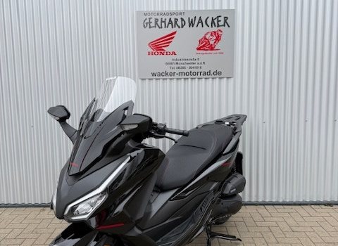 Gebrauchtmotorrad Honda Forza 125 Special Edition - Bild 4