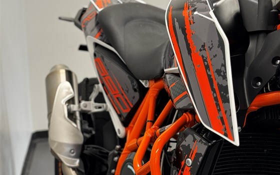 Gebrauchtmotorrad KTM 690 Duke - Bild 2