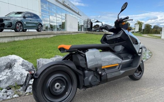 Motorrad Occasion BMW CE 04 - Bild 2