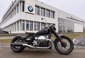 BMW R 18