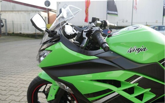 Gebrauchtmotorrad Kawasaki Ninja 300 - Bild 11