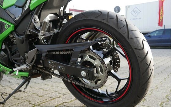 Gebrauchtmotorrad Kawasaki Ninja 300 - Bild 14