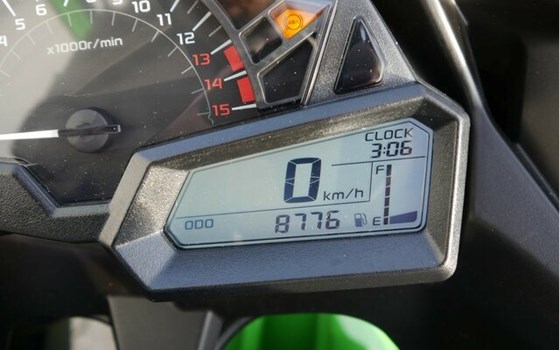 Gebrauchtmotorrad Kawasaki Ninja 300 - Bild 18