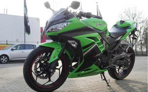 Gebrauchtmotorrad Kawasaki Ninja 300 - Bild 22