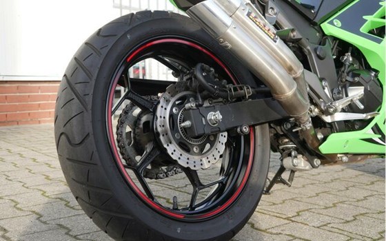 Gebrauchtmotorrad Kawasaki Ninja 300 - Bild 7