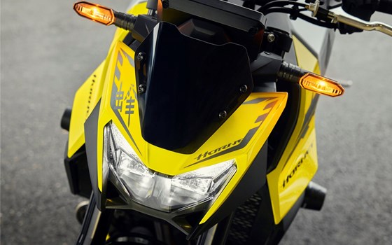 Neufahrzeug Honda CB750 Hornet E-Clutch - Bild 10