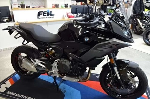 BMW F 900 XR