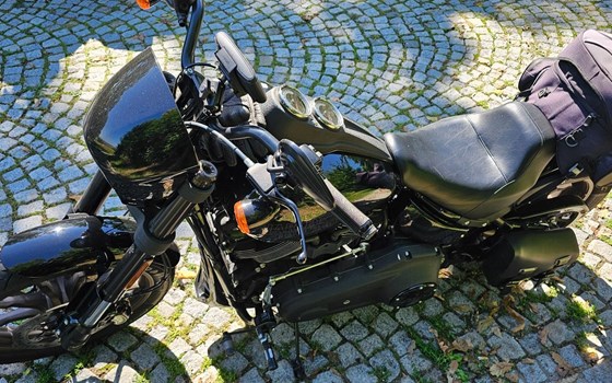 Gebrauchtmotorrad Harley-Davidson Softail Low Rider FXLR - Bild 4