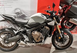 Neumotorrad Honda CB650R