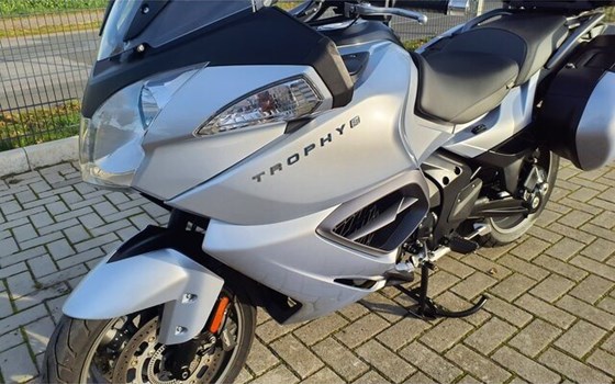 Gebrauchtmotorrad Triumph Trophy SE - Bild 14