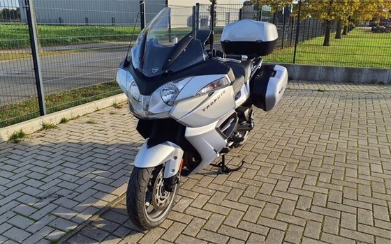 Gebrauchtmotorrad Triumph Trophy SE - Bild 7