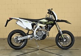 Moto nuova Triumph TF 450-E