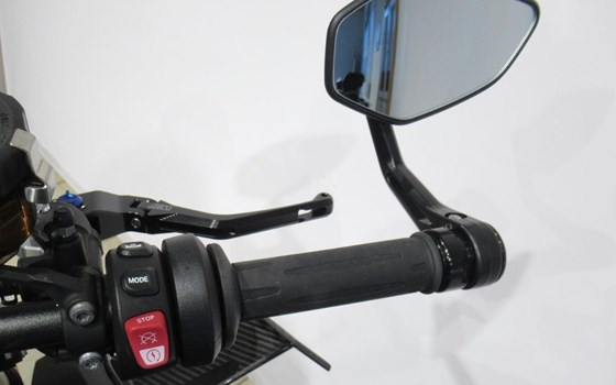 Gebrauchtmotorrad BMW M 1000 RR - Bild 9