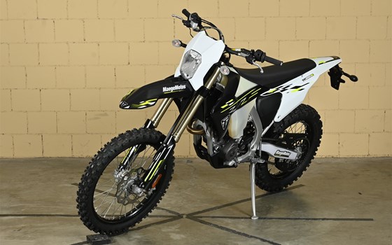 Neufahrzeug Triumph TF 250-E - Bild 3