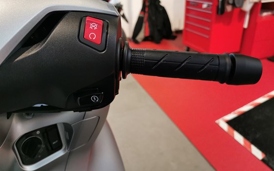 Neufahrzeug Honda SH350i - Bild 12