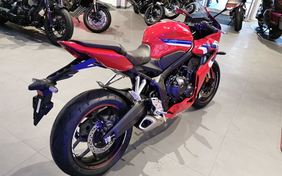 Neufahrzeug Honda CBR650R - Bild 3