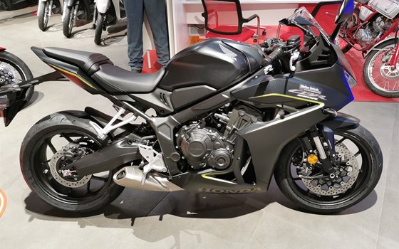 Neufahrzeug Honda CBR650R - Bild 1