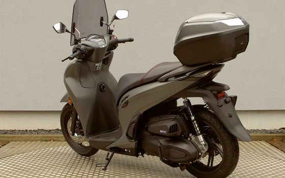 Gebrauchtmotorrad Honda SH350i - Bild 6