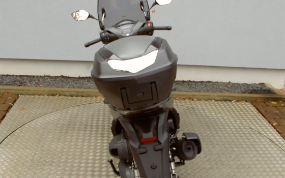 Gebrauchtmotorrad Honda SH350i - Bild 9