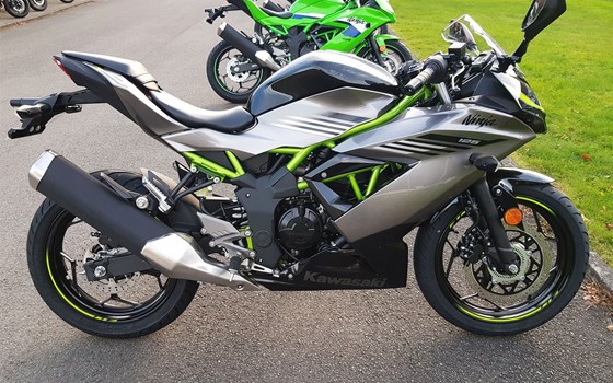 Neufahrzeug Kawasaki Ninja 125 - Bild 4