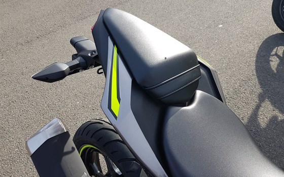 Neufahrzeug Kawasaki Ninja 125 - Bild 8