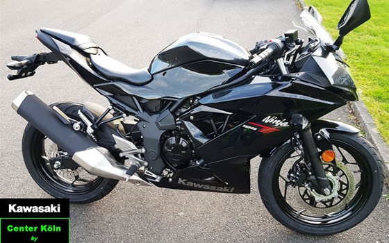 Neufahrzeug Kawasaki Ninja 125 - Bild 1