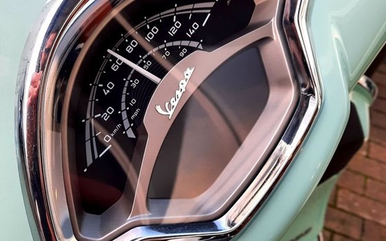 Neufahrzeug Vespa GTS 125 - Bild 5