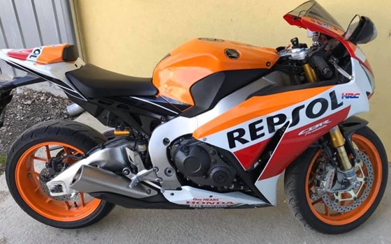 Gebrauchtmotorrad Honda CBR1000RR Fireblade SP - Bild 3