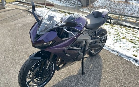 Gebrauchtmotorrad Triumph Daytona 660 - Bild 3