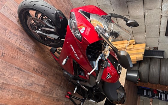 Gebrauchtmotorrad Triumph Daytona 660 - Bild 8