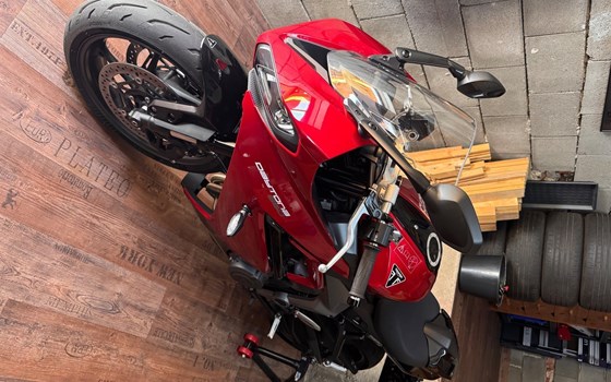 Gebrauchtmotorrad Triumph Daytona 660 - Bild 8