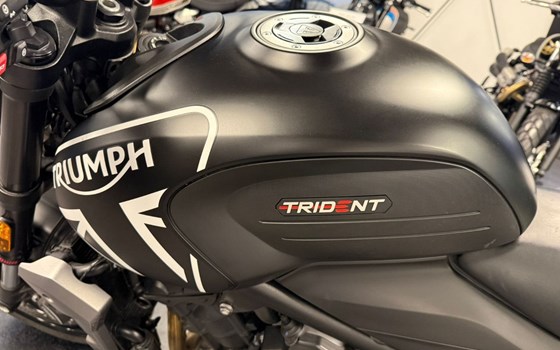 Gebrauchtmotorrad Triumph Trident 660 - Bild 11