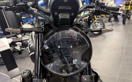Gebrauchtmotorrad Triumph Trident 660 - Bild 17