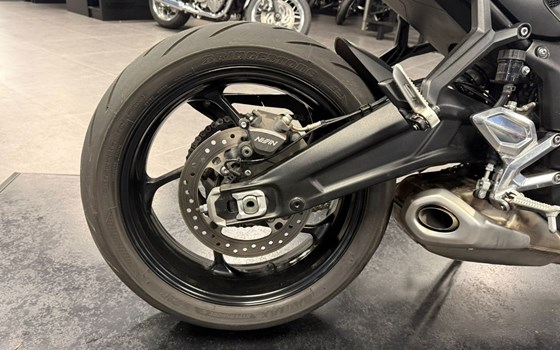 Gebrauchtmotorrad Triumph Trident 660 - Bild 18