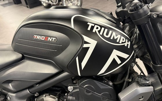 Gebrauchtmotorrad Triumph Trident 660 - Bild 4