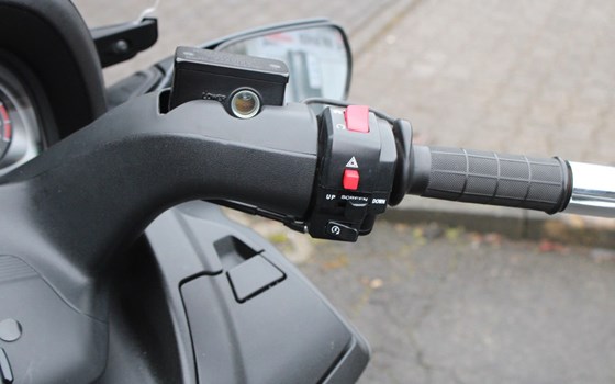 Gebrauchtmotorrad Suzuki Burgman 650 Executive - Bild 16