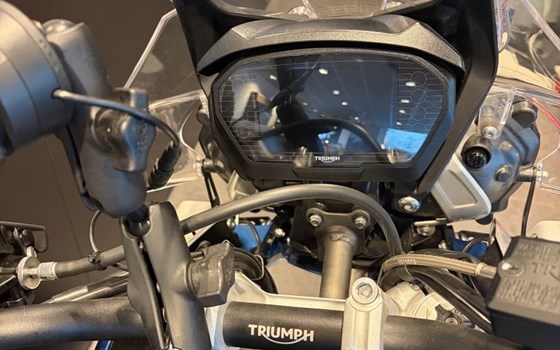 Gebrauchtmotorrad Triumph Tiger 800 XRT - Bild 11