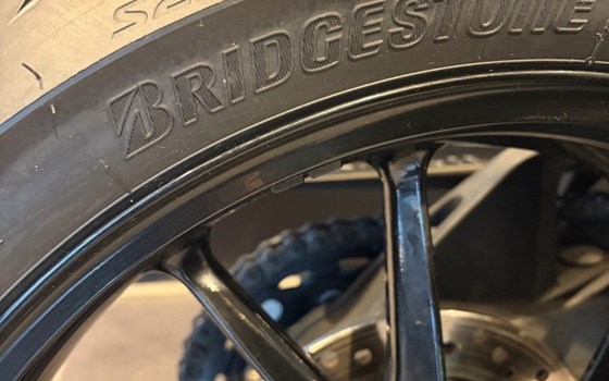 Gebrauchtmotorrad Triumph Speed Triple 1200 RS - Bild 15