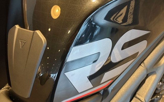 Gebrauchtmotorrad Triumph Speed Triple 1200 RS - Bild 18