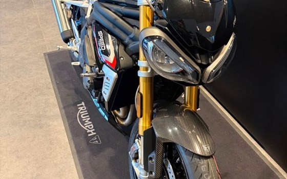 Gebrauchtmotorrad Triumph Speed Triple 1200 RS - Bild 2