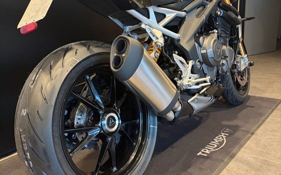 Gebrauchtmotorrad Triumph Speed Triple 1200 RS - Bild 5
