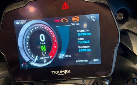 Gebrauchtmotorrad Triumph Speed Triple 1200 RS - Bild 6