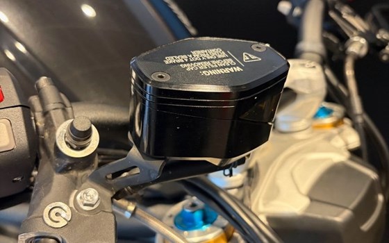 Gebrauchtmotorrad Triumph Speed Triple 1200 RS - Bild 9