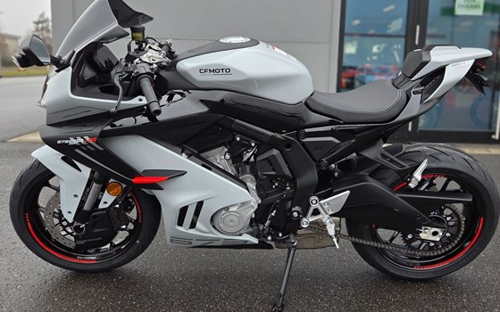 Neufahrzeug CFMOTO 675SR-R - Bild 1