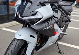 Neumotorrad CFMOTO 675SR-R