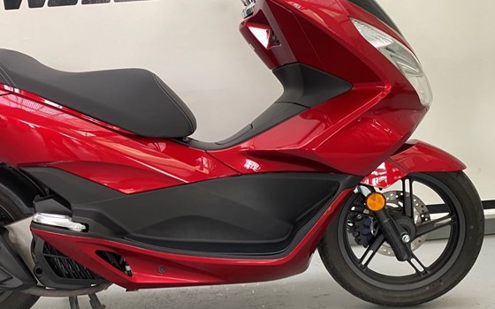 Gebrauchtmotorrad Honda PCX125 - Bild 3